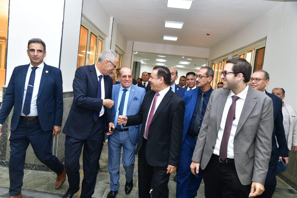 أمين عام الجامعات الأهلية يتفقد جامعة الوادى الجديد الأهلية بمقر جامعة الوادي الجديد بالكيلو 10
